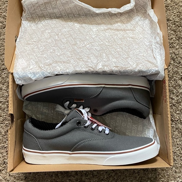 Vans Men’s Atwood Shoes - Picture 1 of 8
